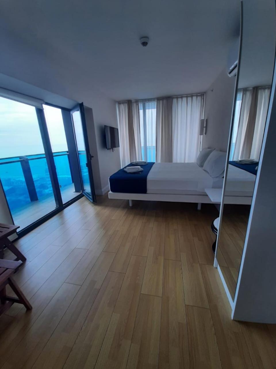Sea View Apartments In Orbi City Batumi Exteriér fotografie